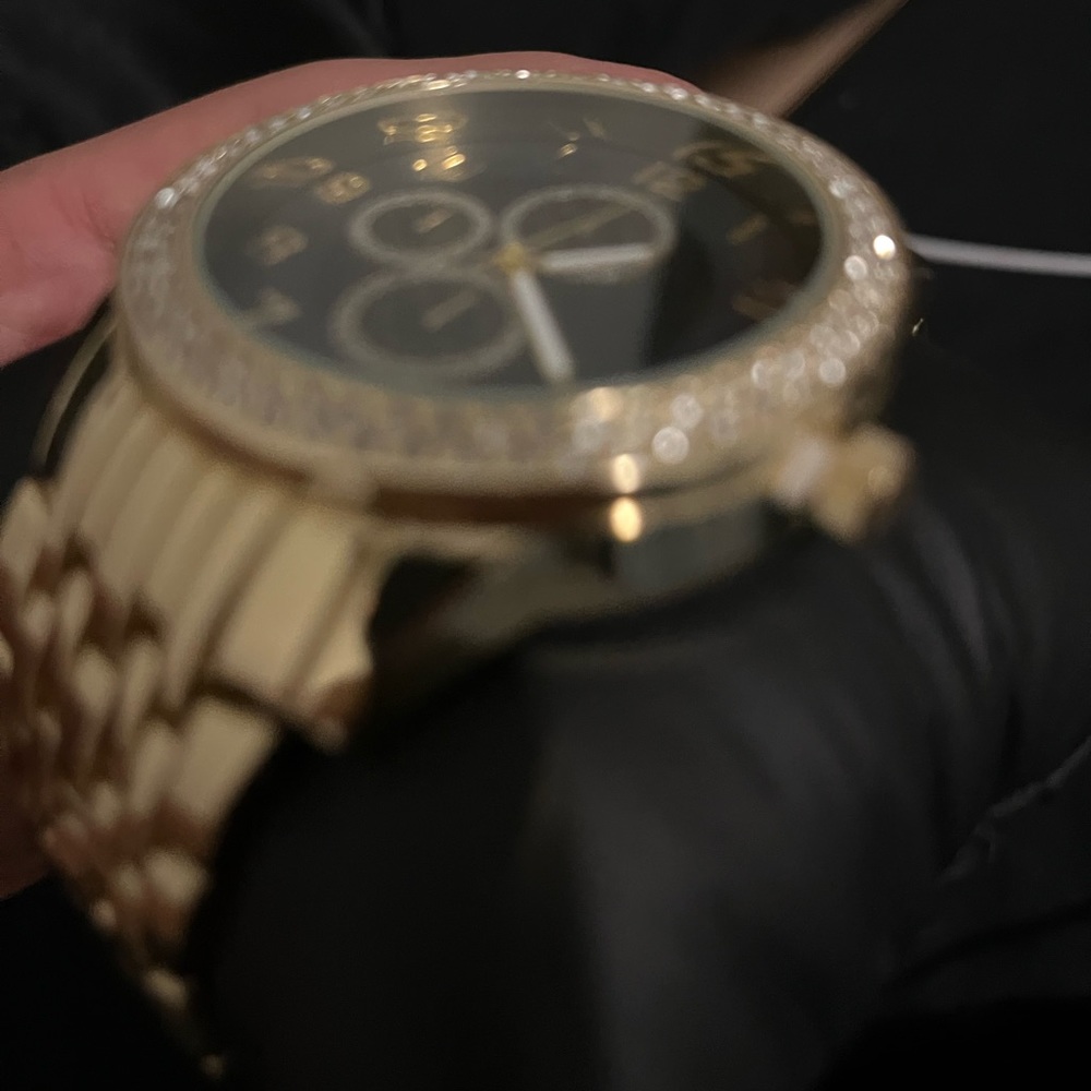 Watch - Picture 3 of 5